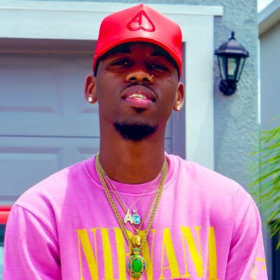 AJLOVALOVA's profile picture. #LOVASONLY ❤️‍🔥 #SpreadLOVA ❤️