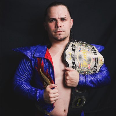 Pro Wrestler from 🇵🇷 eros_23booking@outlook.com Currently in a relationship with @androide_787