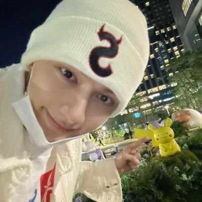 BBB(⑉⊙ȏ⊙)
Caratdeobi42💎📢💌| Book worm 📚❤️🔥sometimes ⚡reader, sometimes 🐢.
Reading books and seeing seventeen are my medicine🩹💊
日本語を勉強中 📚🍀