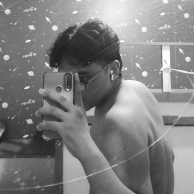 bzero2544's profile picture. who knows?