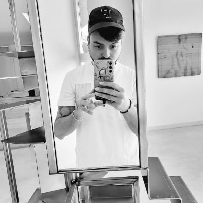 OlvidoCupido's profile picture. ♌🏳️‍🌈🧡🍻🍕🍔🍟🥑🎶📚🎮✈️