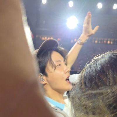 Beebo⁷ ⟭⟬E ARE B⟬⟭CKさんのプロフィール画像
