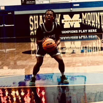 Class of 2027 | 5”10 PG | GPA: 3.5 | Tempe Highschool | Highlights below | Gmail: Josiahkingcriss@gmail.com | NCAA ID: 2507675228 | Cell: 3094537783