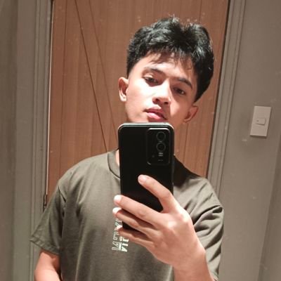 EugyJaro's profile picture. 