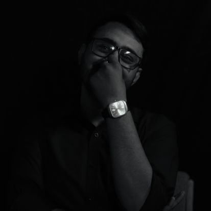 KhawajaJee_'s profile picture. ✨ لا غالبَ إلا اللّه ✨