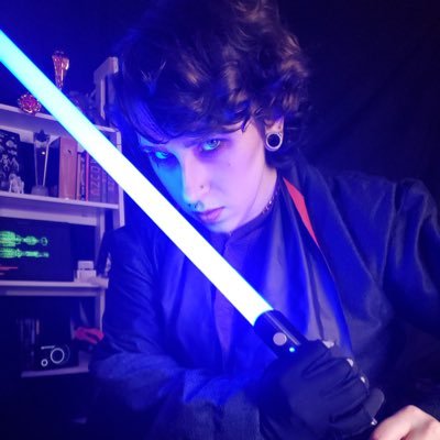 18+ They/He NSFW ♡I play games & look hot for a living 💖 XBIX ‘23 & AltPorn '19 Best Cosplay Clip Artist 3x AVN Nom◇ GENDERQUEER