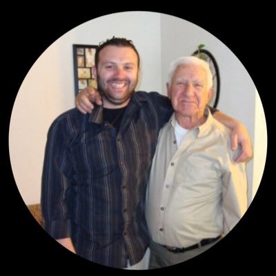 Father. Thankful. Blessed. 23 of 30 MLB Parks. 49ers. Braves. LA Kings. Kobe. MJ. Mental Health Advocate. ✍️BreezePreps. #Retire21 🏴🇮🇹❤️