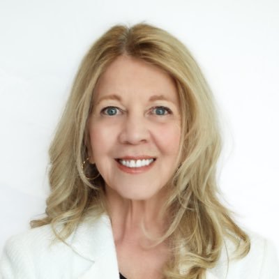 Librarylisa3's profile picture. 