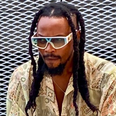 dawggdog's profile picture. model,advertising agency,video vixen,computer scientist,skincare consultant,https://t.co/pYe1IgCFqr to laugh,don't tweet too impress..what more can ii say