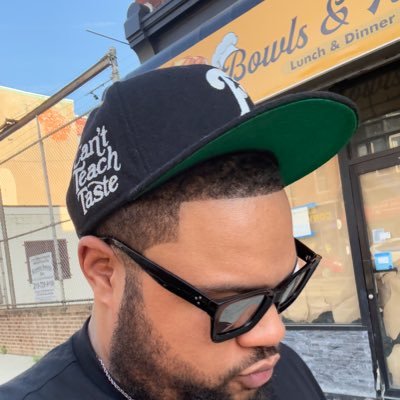 Freely Black. RnB aficionado. Morehouse Man. Content Director @LoveFraiche Views here are mine. See you chumps up top, biotch! #TNDS