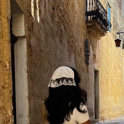 hallyidk's profile picture. 