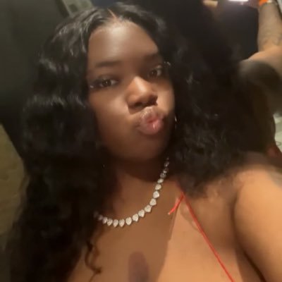 🤸🏾♀️|| SNAP- @tyra_x2 || CANCER ♋️ || 🧘🏾♀️✨