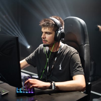 Freelance Video Editor 🇭🇺 Previously worked with @mousesports & more. Business: @szodani on Discord
