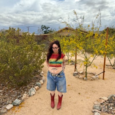 just a haunted gorl livin in a scary world 🧸