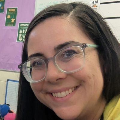 Mom of 2 👧🏼👶🏻Public school speech therapist 🗣️👂🏼Spartan for life 💚🤍 #clearthelist