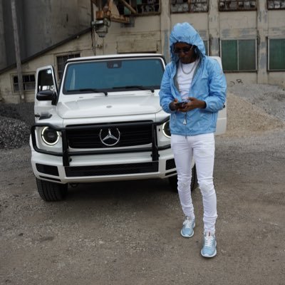 manisoevil's profile picture. dey took my other twitter i’ve been crying for days