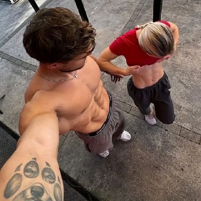 xnxn2025xn's profile picture. 