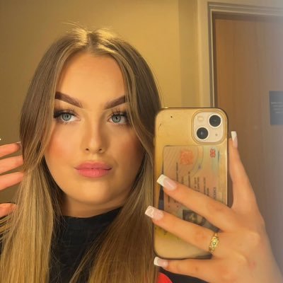 spoiled & unapologetic. your wallets new purpose ❤️🔥 pretty thing collector | £20 minimum to be noticed https://t.co/oF1tygHHfC