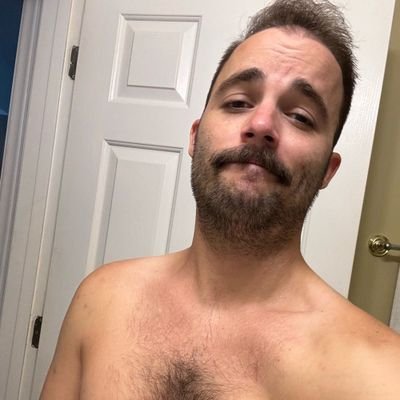 (18+) NSFW. (NC📍) 5’6 140lbs 30. Pocket gay, bottom/ver, and good boy. Interested in collabs DM me! @goodboijax on bsky 😋 OF: https://t.co/xf9uaOnQIn