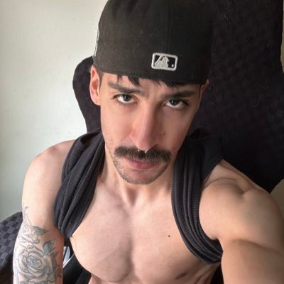 🔞 - solo content | gamer w/ a big dick🫣 spicy content 🌶️ https://t.co/JX3mYMqXLH