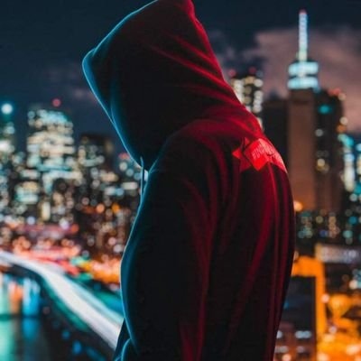 VSkom56286's profile picture. Pet lover.  🐶🐱🐻🐼🐵 NFT Enthusiast. Fur parent. NFT Promoter