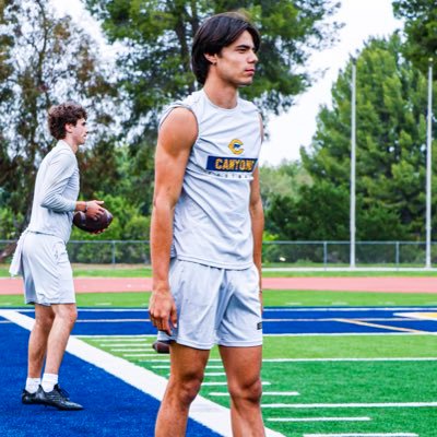 QB @cocfb | 4.0 Gpa | 6’1 175 | loganscarlett06@icloud.com | 951-295-8821 | Full Qualifier 3 years of Eligibility plus redshirt | True Freshman