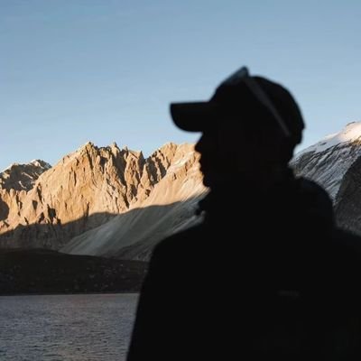 LuLu09009492658's profile picture. 革命尚未成功，同志任需努力。