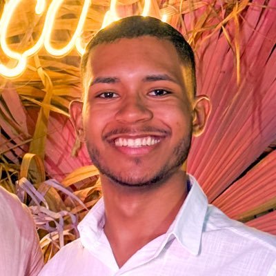 o entretenimento que essa rede proporciona é absurdo. alagoano, nutricionista em formação e nas horas vagas corredor. torcedor do boi preto de parintins