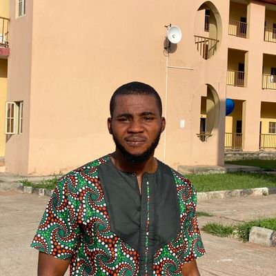 Emmanue12984826's profile picture. 