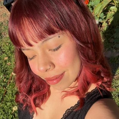 Ebria de amor
𝘔é𝘭𝘰𝘮𝘢𝘯𝘦; 𝘗𝘢𝘴 𝘤𝘦𝘭𝘭𝘦 𝘲𝘶𝘪 𝘢𝘪𝘮𝘦 𝘭𝘢 𝘮𝘶𝘴𝘪𝘲𝘶𝘦, 𝘮𝘢𝘪𝘴 𝘲𝘶𝘪 𝘢𝘪𝘮𝘦 𝘭𝘦 𝘮é𝘭𝘰...