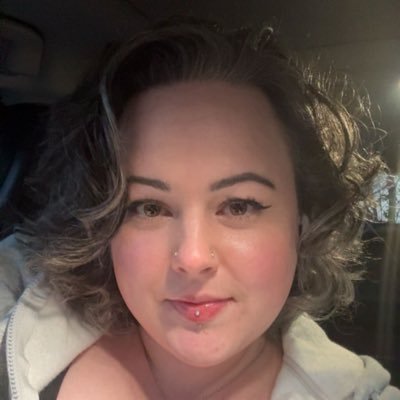 emgassen's profile picture. 😻