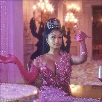 kaliiiroseee's profile picture. heaven on earth. 🏹