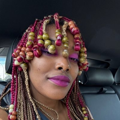 They/them/he/him Scorpio♏️ 🇯🇲🇯🇲🇯🇲 24 Future New York Bestselling Author ✍️ A bitch with a backstory