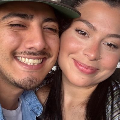 gomezer6's profile picture. Medium funny + Mia 🖤