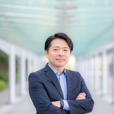 コーチングで自分らしい人生を歩むための内省・対話・問いを届けています| Gallup認定ストレングスコーチ|CPCC |ACC |システムコーチング|国家資格キャリアコンサルタント|人事×組織開発|CoCoCoLor代表 | Top5①最上志向②着想③適応性④個別化⑤自我