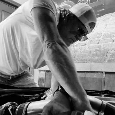 Owner of @oldbodycustoms, modernizing classic cars & trucks. Founder of @GEOJobeGIS in a previous life.
