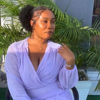 Future MD. 🩺 || Ghostwriter 📚 || Igbo + Ibibio mix 🍒 || Kdrama babe🦋 || Jesus’ own ✝️