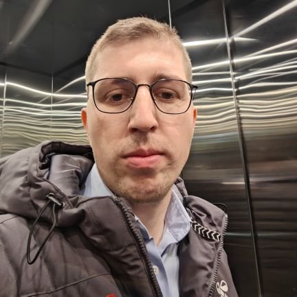 UA551's profile picture. Ben makul olmayan şeyleri kabul etmemiş olmakla iftihar duyarım.
M. K. A.