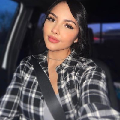 MichelleVa93780's profile picture. Modeling really helps me find my confidence and break out of my shell.