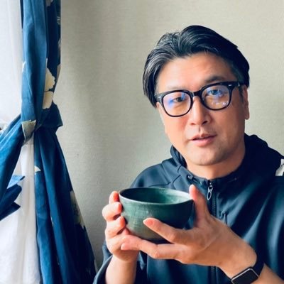 ポジティブマシーン|本とネコとお酒|清潔で色気あふれるおじさん目指す|サントリーを卒業し新たなチャレンジ|MBA|認定マーケティングマスター|中小企業診断士|ITC|誰とでも仲良し|迷ったらやる💪|blogも挑戦