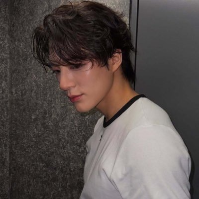 tnxnhi195222's profile picture. 