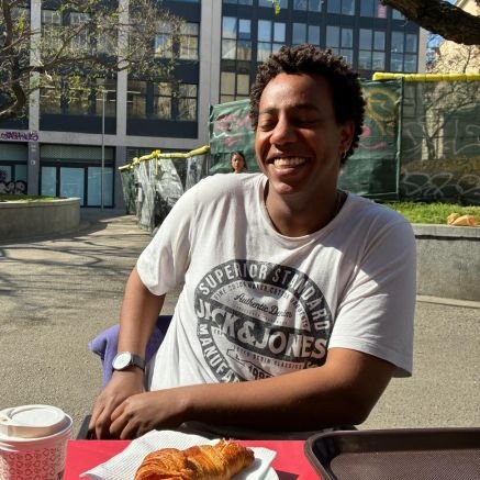 tesfaye903's profile picture. Ribetà i  🇪🇹   
Estudiant d'Història a la UB