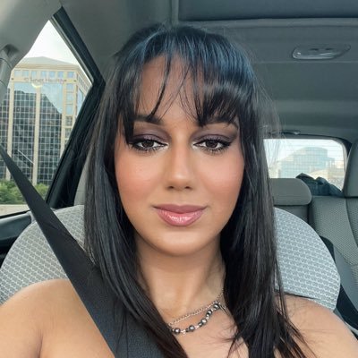 Indie Horror and Fantasy Gaming Twitch Streamer || Leo || she/her