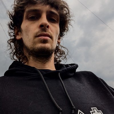 Barber and lover of video games🕹️
Did someone say DayZ?!
Got a youtube🎮