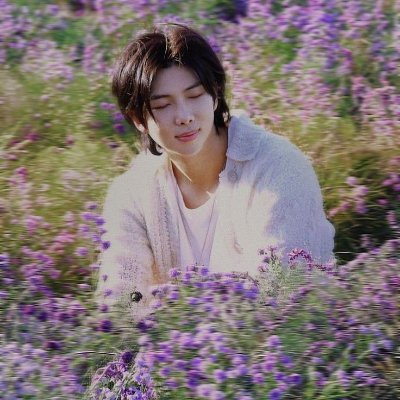 🌻໑ 𝖢𝗈𝗇 𝗆𝗂 𝖻𝗋𝗂𝗅𝗅𝗈 𝗂𝗅𝗎𝗆𝗂𝗇𝖺𝗋𝖾 𝖾𝗅 𝖼𝗂𝖾𝗅𝗈 ೖ★
🦋໑ 𝟷𝟿 𝑦/𝑜 ࣪ ִֶָ ⋆
❤️🩹ՙ.ɱყ ᥣі𝖿ᥱ; @bts_twt ꧔ ̈