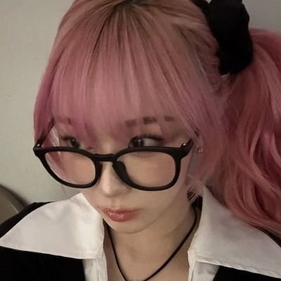 cchouni_'s profile picture. 재수일기,,,