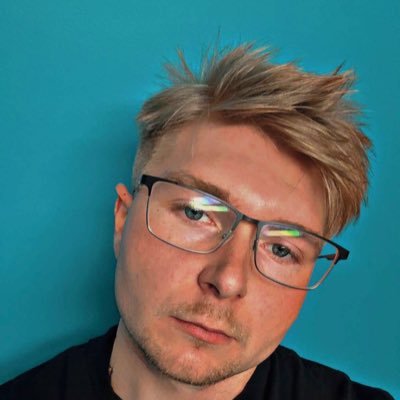 Ex degenerate, likes long walks on the beach, trying to make sense of it all
