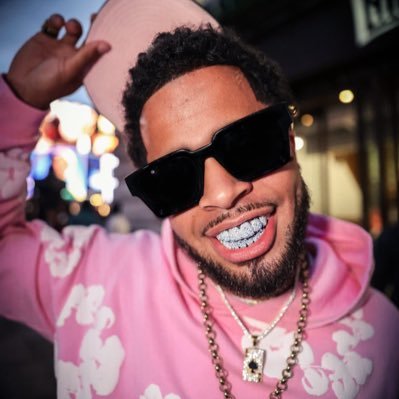 curlzofficial_'s profile picture. 🎙️ Artist 🎥 Content Creator 🙇🏽‍♂️Model