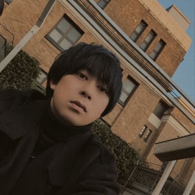 千葉県山武市出身
セキセイインコの「こまめ」と暮らしてます
生まれ変わったら誰とでも喋れる人になりたい
10/23〜27『みあげてごらんっ!』@武蔵野芸能劇場