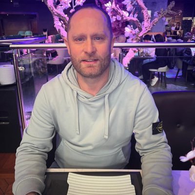 bobbysblueeyes's profile picture. life is a one time offer. Use it well.